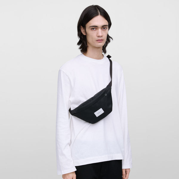 SANDQVIST GROUND CROSSBODY BAG / サンクヴィスト グラウンド クロスボディバッグ