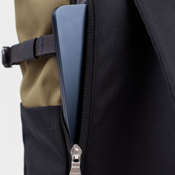 SANDQVIST ICON ROLLTOP BACKPACK 16" / サンクヴィスト アイコン ロールトップ バックパック 16"