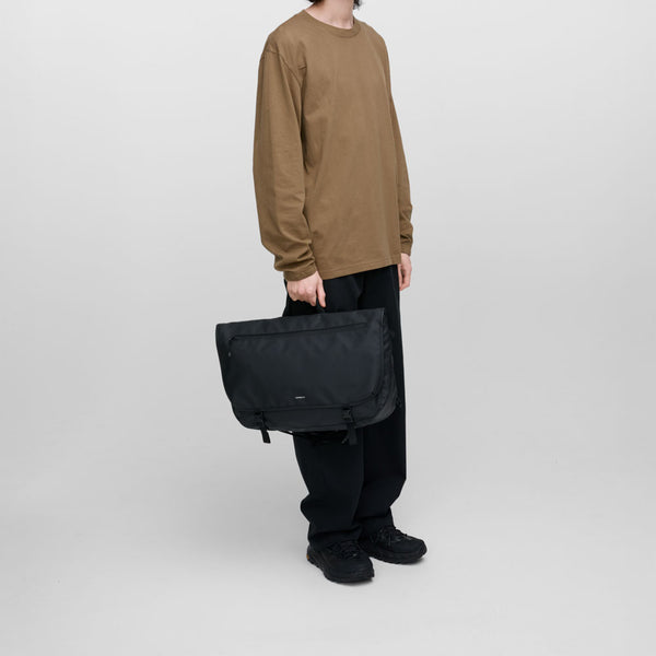 SANDQVIST STREAM MESSENGER BAG / サンクヴィスト ストリーム メッセンジャー バッグ