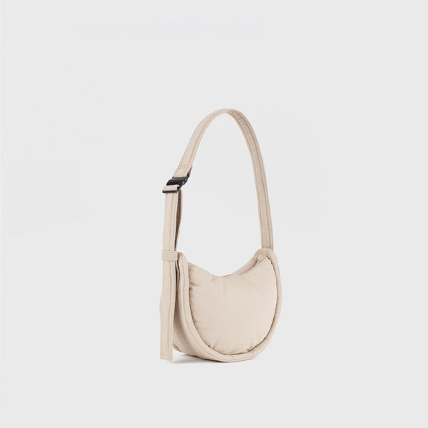 SANDQVIST CURVE HALFMOON BAG MINI / サンクヴィスト カーブ ハーフムーンバッグ ミニ