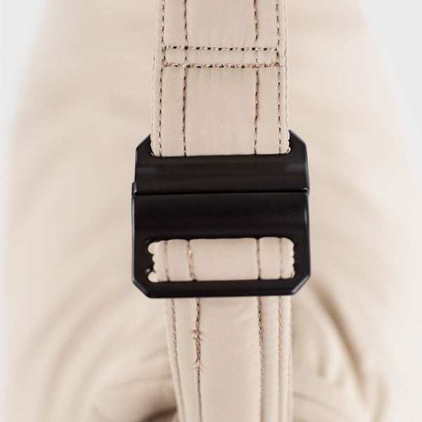 SANDQVIST CURVE HALFMOON BAG / サンクヴィスト カーブ ハーフムーンバッグ