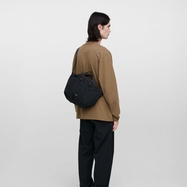 SANDQVIST GRID EXPANDABLE CROSSBODY BAG / サンクヴィスト グリッド エクスパンダブル クロスボディバッグ