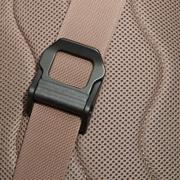 SANDQVIST STREAM SLING BAG / サンクヴィスト ストリーム スリングバッグ