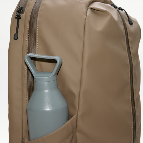 SANDQVIST STREAM ZIPPER BACKPACK 16 Clay