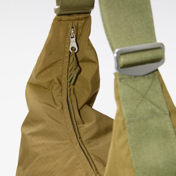 SANDQVIST GRID SHOULDER BAG Olive