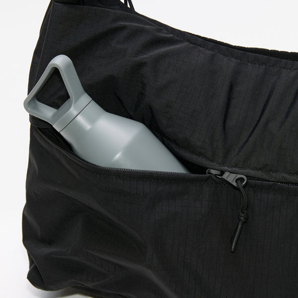 SANDQVIST GRID SHOULDER BAG Black