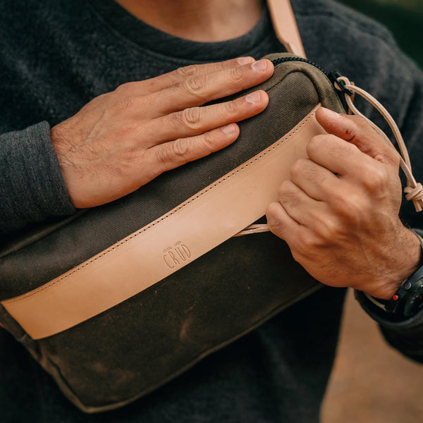 CRUD TOFTE CROSS-BODY NATURAL / クルード トフテ クロスボディ ナチュラル