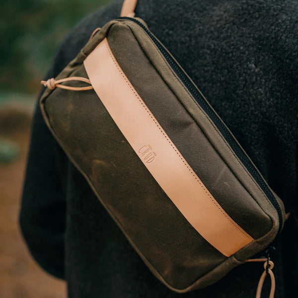 CRUD TOFTE CROSS-BODY NATURAL / クルード トフテ クロスボディ ナチュラル