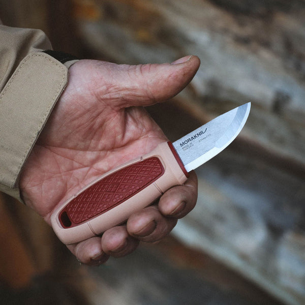 MORAKNIV ELDRIS (S) COLOR OF THE YEAR 2026 / モーラナイフ エルドリス (S) 2026 限定カラー ダーラレッド / オルサ サンドストーン