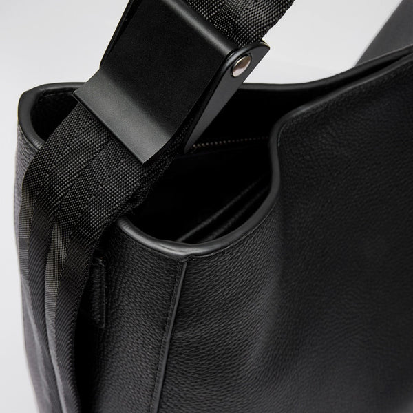 SANDQVIST LEATHER HOBO TOTE  / サンクヴィスト レザー ホーボー トート